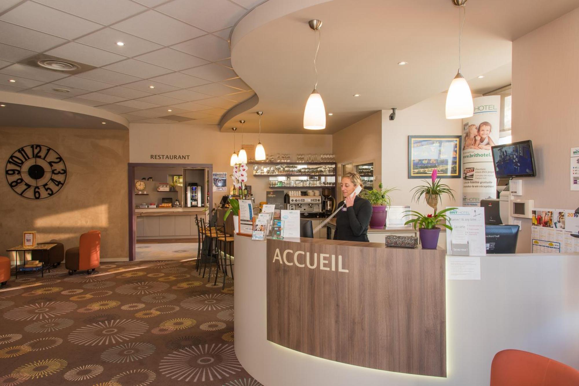 Brit Hotel Tours Sud - Le Cheops Joué-lés-Tours Buitenkant foto