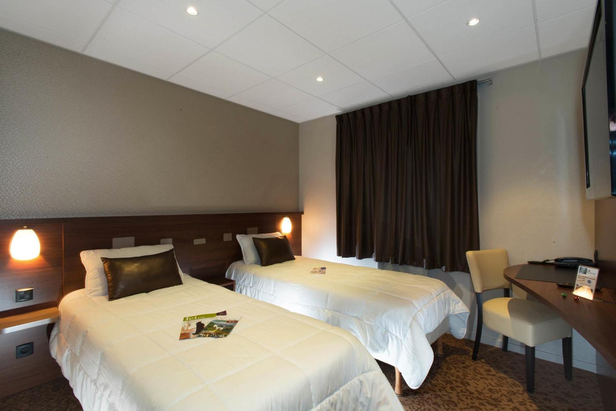 Brit Hotel Tours Sud - Le Cheops Joué-lés-Tours Buitenkant foto