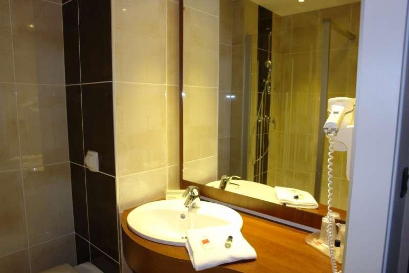 Brit Hotel Tours Sud - Le Cheops Joué-lés-Tours Kamer foto